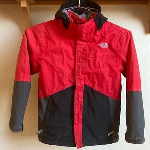 The North Face Boys' Freedom Triclimate Jacket.           Size 10/12